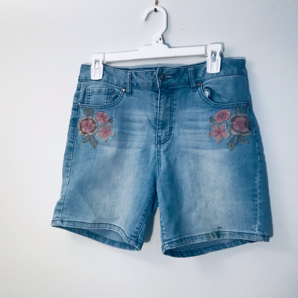 White Washed Blue Denim Shorts Size US 10